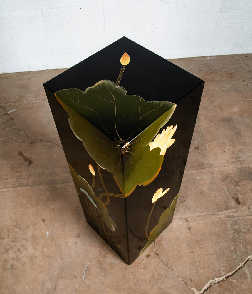 Mid Century Modern Pedestal Black Laquer Table Hand Painted Display Art Asian NM - Image 8