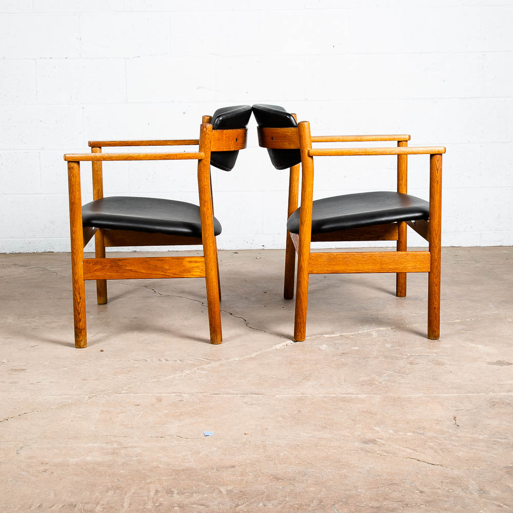Mid Century Danish Modern Lounge Chairs Armchair Set Oak Wood Black FDB Mobler - Image 2