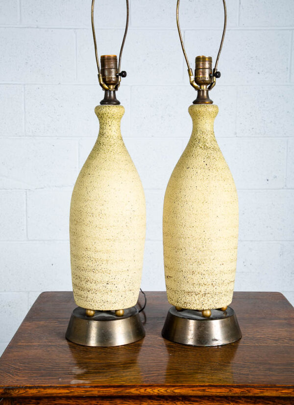 Mid Century Modern Table Lamp Set Pair Tan Ceramic Two Working Brass Vintage VG - Image 4