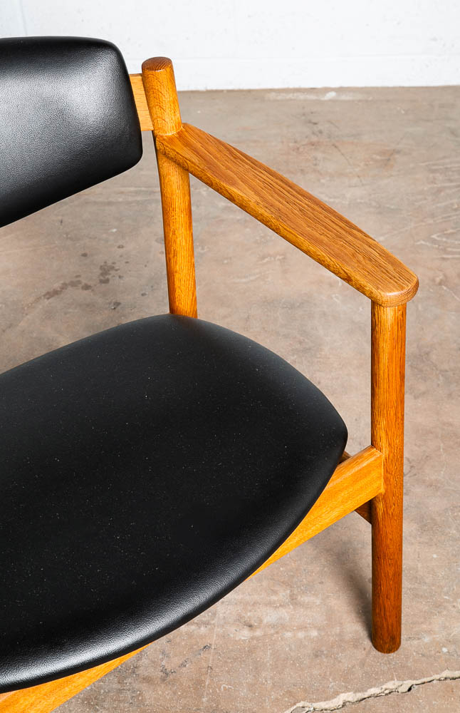 Mid Century Danish Modern Lounge Chairs Armchair Set Oak Wood Black FDB Mobler - Image 9
