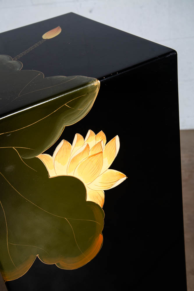 Mid Century Modern Pedestal Black Laquer Table Hand Painted Display Art Asian NM - Image 9