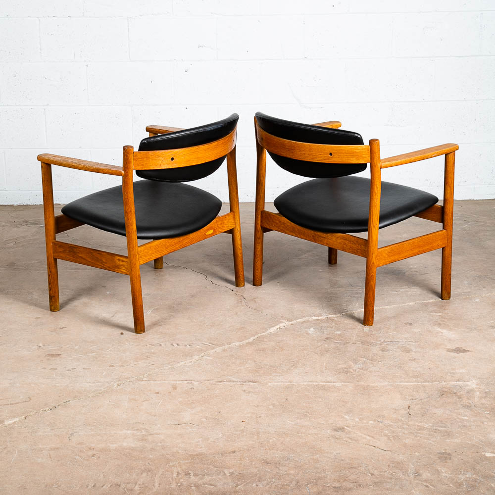 Mid Century Danish Modern Lounge Chairs Armchair Set Oak Wood Black FDB Mobler - Image 12
