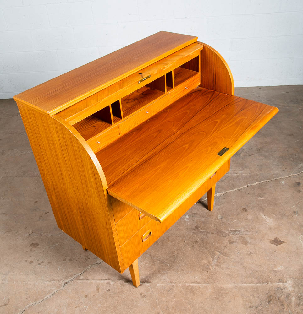 Mid Century Danish Modern Desk Rolltop Secretary Teak Wood Denmark Vintage Legs - Image 9