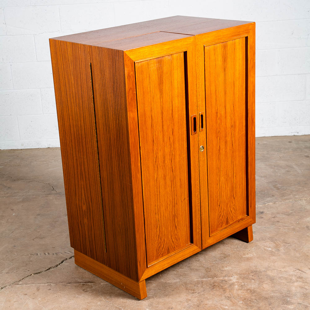 Mid Century Danish Modern Desk In a Box Office Teak Sliding Denmark Locking Mcm - Image 5