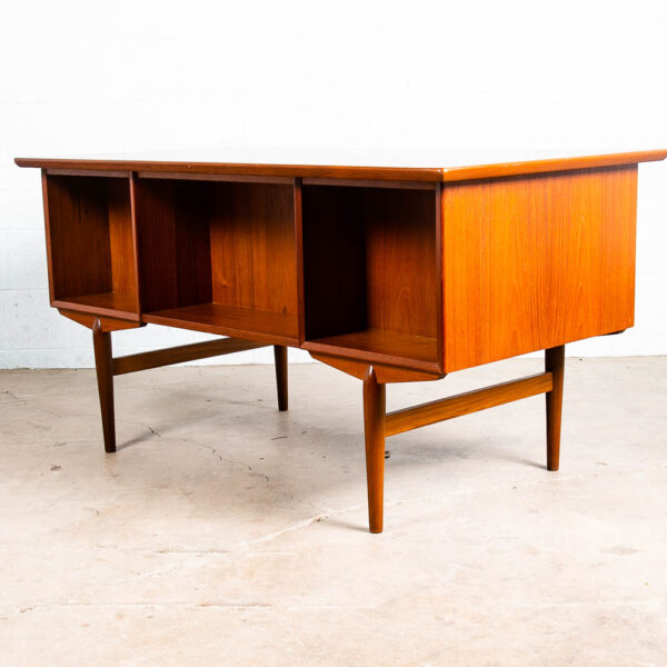 Mid Century Danish Modern Desk Executive Teak Floating 7 Drawer Bookshelf Office - Image 5
