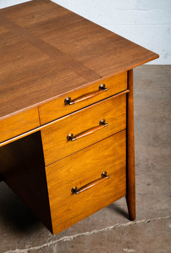 Mid Century Modern Desk Executive 5 Drawer Walnut Wood Henredon Circa '60 Mcm NM - Image 9