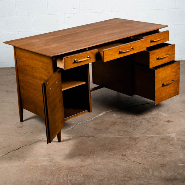 Mid Century Modern Desk Executive 5 Drawer Walnut Wood Henredon Circa '60 Mcm NM - Image 5