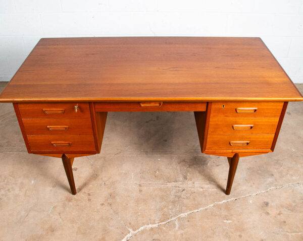 Mid Century Danish Modern Desk Executive Teak Floating 7 Drawer Bookshelf Office - Image 7