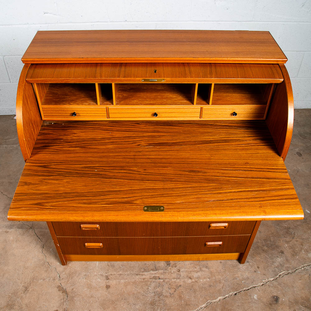 Mid Century Danish Modern Desk Rolltop Secretary Teak Wood Denmark Vintage Locks - Image 8