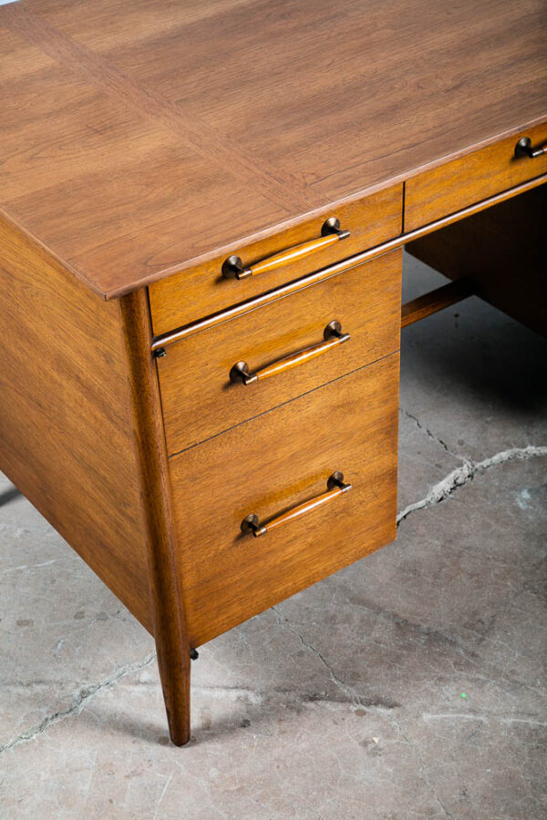 Mid Century Modern Desk Executive 5 Drawer Walnut Wood Henredon Circa '60 Mcm NM - Image 11