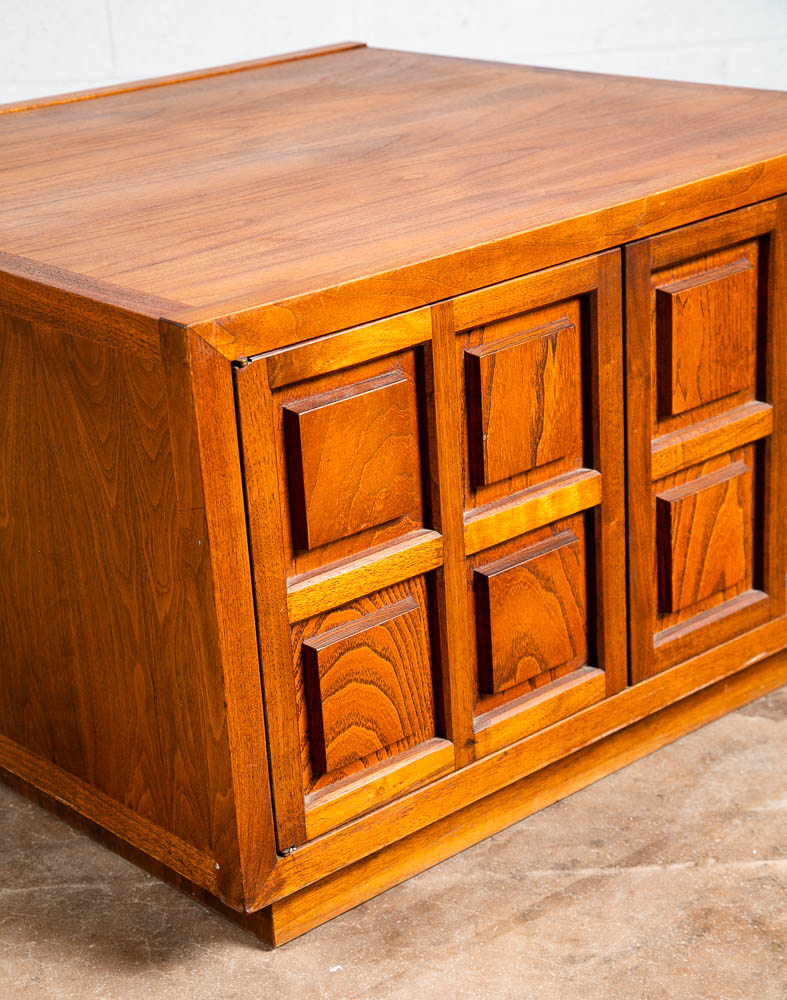 Mid Century Modern Side Table End Square Walnut Restored Cabinet Wood Cubist Mcm - Image 12