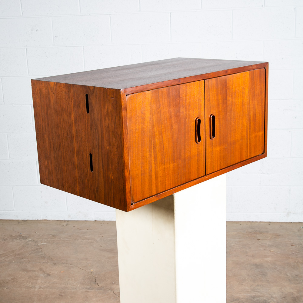 Mid Century Modern Wall Unit Cabinet Omni Unlimited Modular George Nelson Walnut