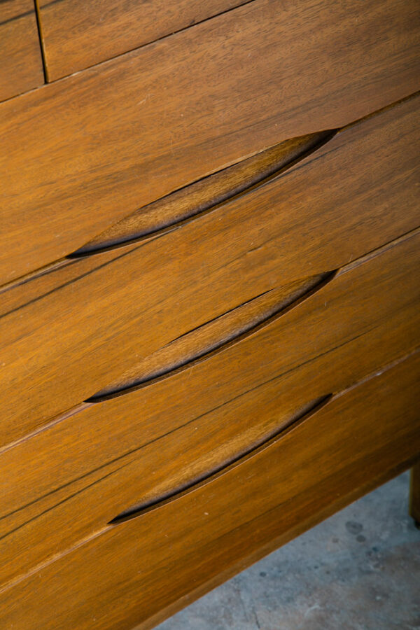 Mid Century Modern Highboy Dresser American Martinsville Brass Walnut 7 Drawer - Image 7