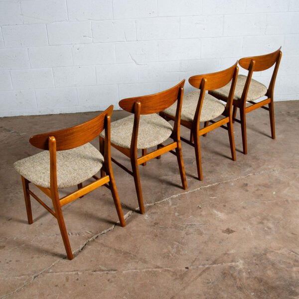 Mid Century Danish Modern Dining Chair Oatmeal Tweed Set 4 Teak Round Copenhagen - Image 4