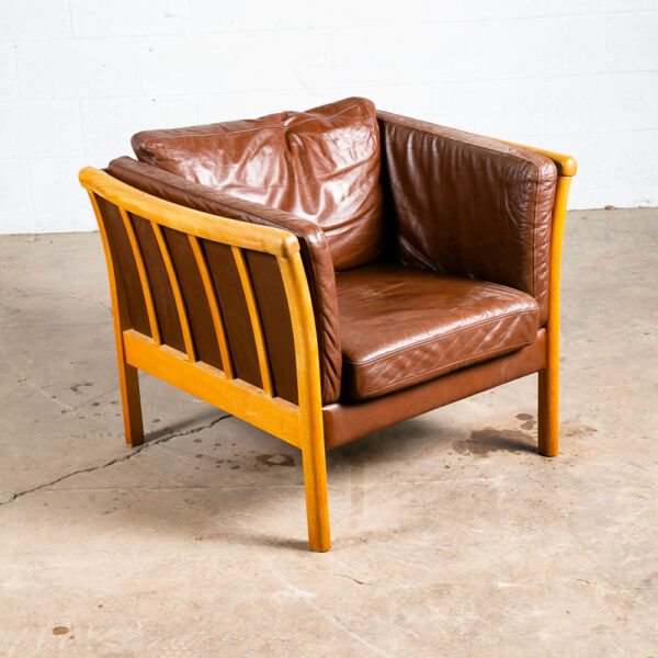 Mid Century Danish Modern Lounge Chair Stouby Worn Leather Brown Arm Denmark VG+