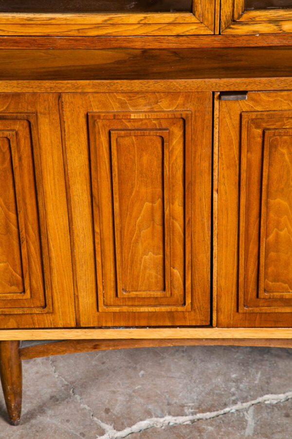 Mid Century Modern Hutch Credenza Broyhill Sculptra China Cabinet Display Glass - Image 8