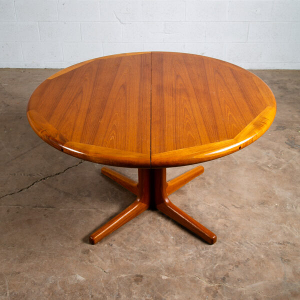 Mid Century Danish Modern Dining Table D Scan Teak Expanding Leaf x2 Round 88 in - Image 2