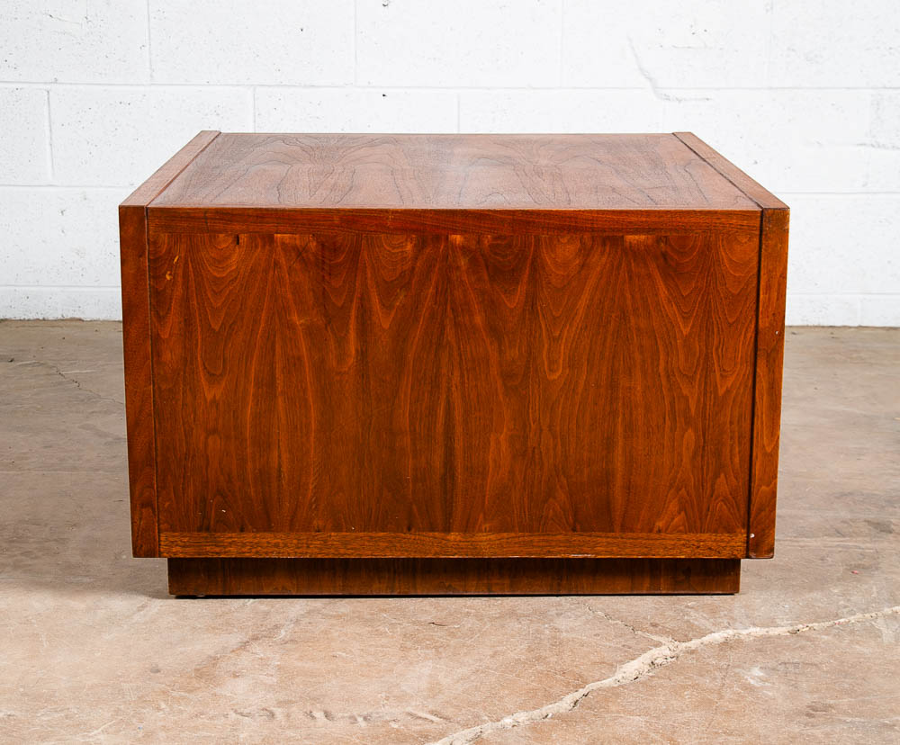 Mid Century Modern Side Table End Square Walnut Restored Cabinet Wood Cubist Mcm - Image 9