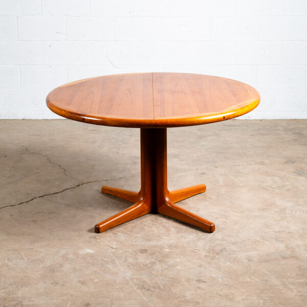 Mid Century Danish Modern Dining Table D Scan Teak Expanding Leaf x2 Round 88 in - Image 3