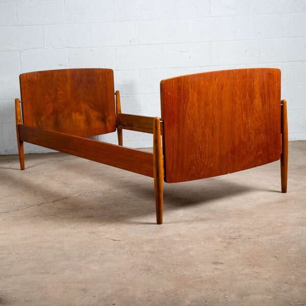 Mid Century Danish Modern Bed Frame Sm Single Teak Denmark Sculpted Legs Oak