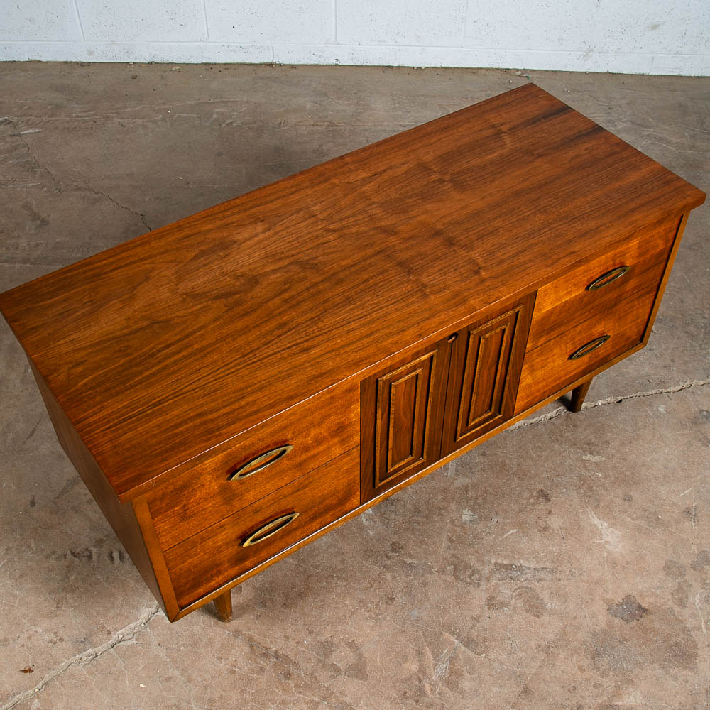 Mid Century Modern Cedar Hope Chest Lane Scuptra Trunk Lock Disassembled Storage - Image 4