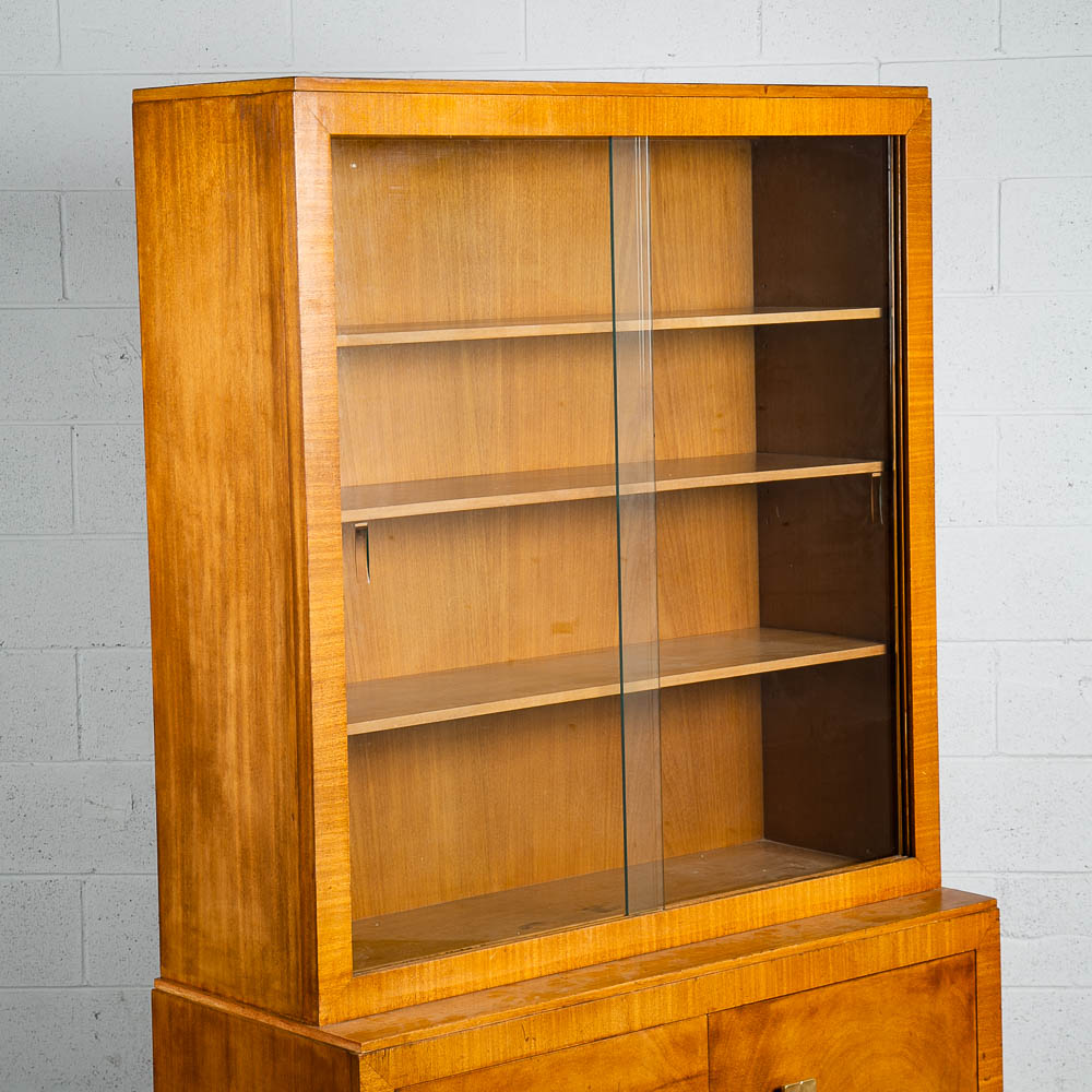 Mid Century Modern China Cabinet Hutch Rway Brass Display Vintage Glass Drawers - Image 7