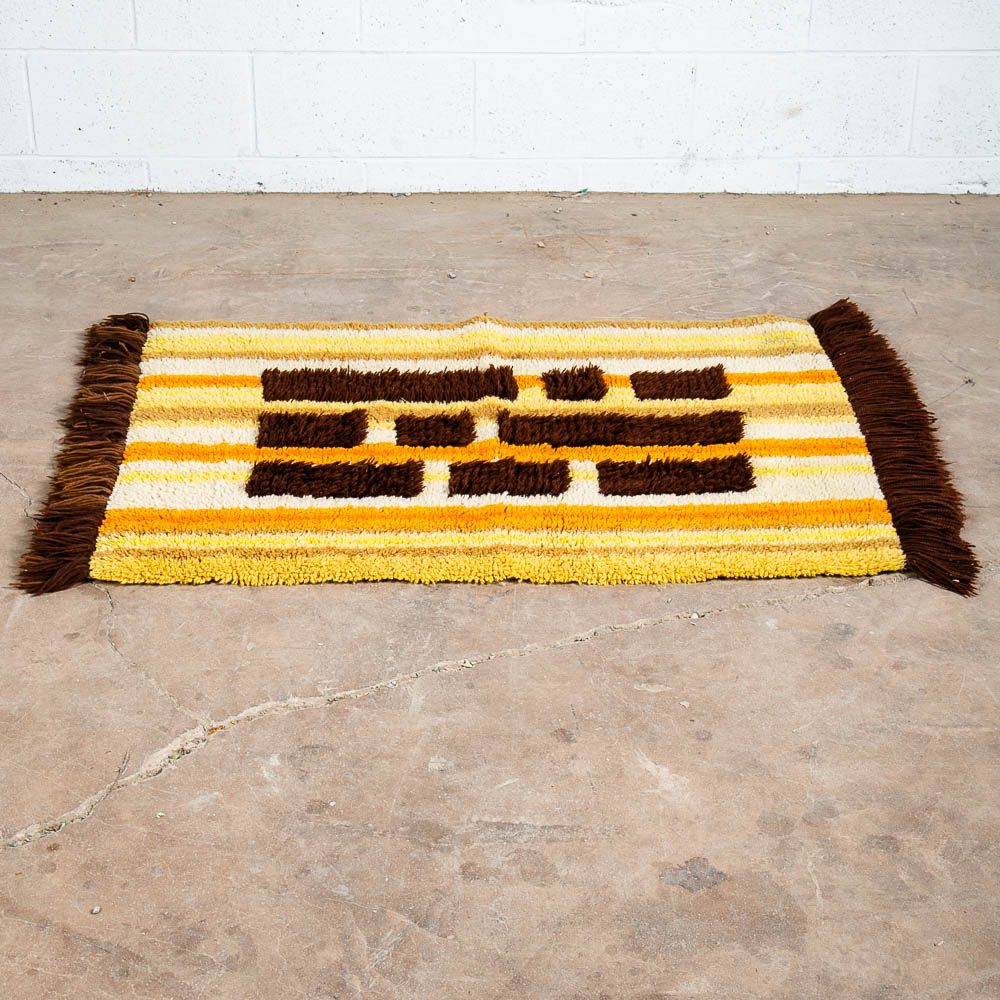 Mid Century Modern Shag Rug Abstract Groovy Yellow Brown Orange White Tapestry - Image 8
