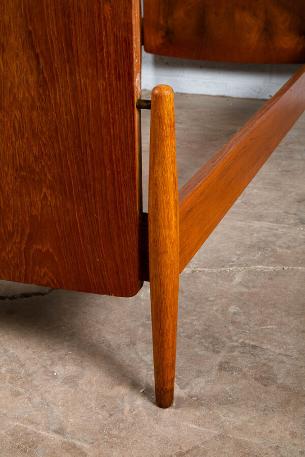 Mid Century Danish Modern Bed Frame Sm Single Teak Denmark Sculpted Legs Oak - Image 8