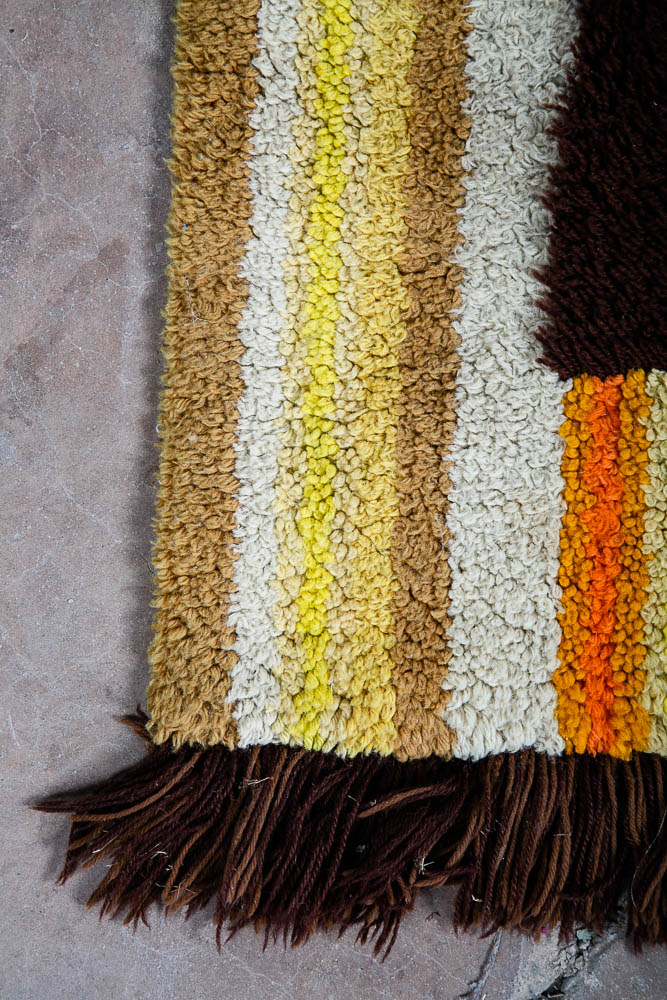 Mid Century Modern Shag Rug Abstract Groovy Yellow Brown Orange White Tapestry - Image 7