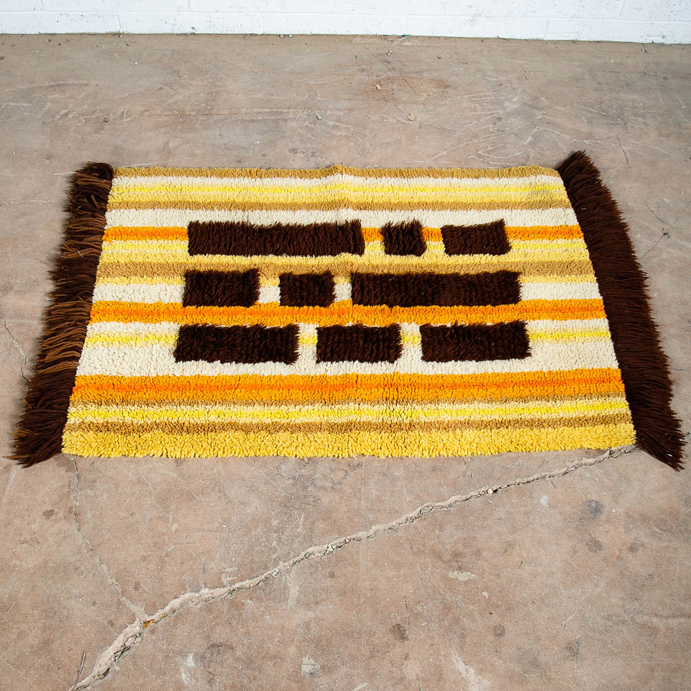 Mid Century Modern Shag Rug Abstract Groovy Yellow Brown Orange White Tapestry - Image 2