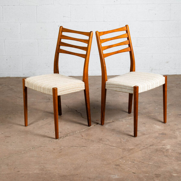 Mid Century Danish Modern Dining Chairs Set 4 White Tweed Walnut Wood Svegards - Image 4