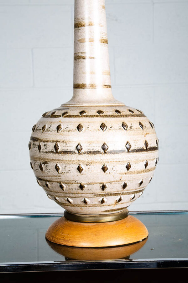 Mid Century Modern Table Lamp Ceramic Walnut Large Art White Brown Textured - Image 5