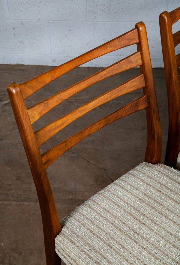 Mid Century Danish Modern Dining Chairs Set 4 White Tweed Walnut Wood Svegards - Image 8
