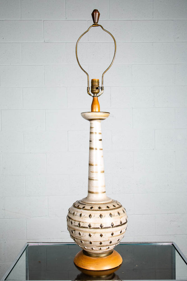 Mid Century Modern Table Lamp Ceramic Walnut Large Art White Brown Textured - Image 4