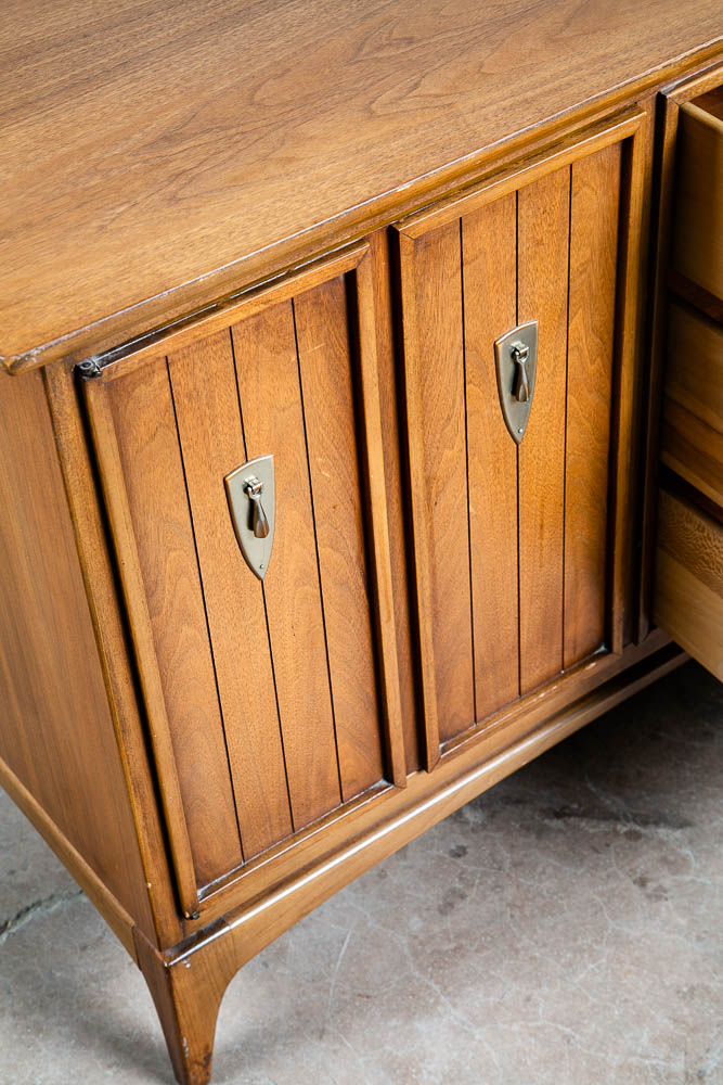 Mid Century Modern Dresser Credenza Kent Coffey Wharton 9 Drawer Vintage Danish - Image 7
