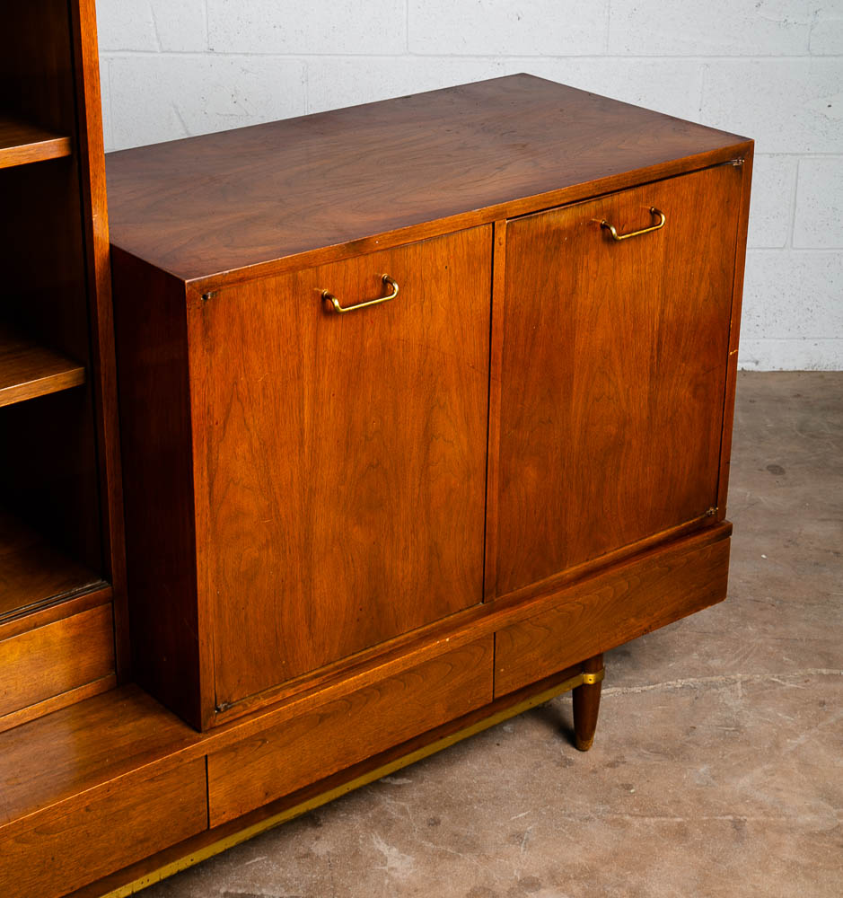 Mid Century Modern Credenza China Cabinet American Martinsville Dania Drawers - Image 11