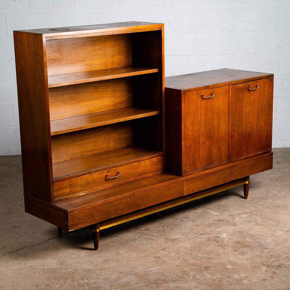 Mid Century Modern Credenza China Cabinet American Martinsville Dania Drawers