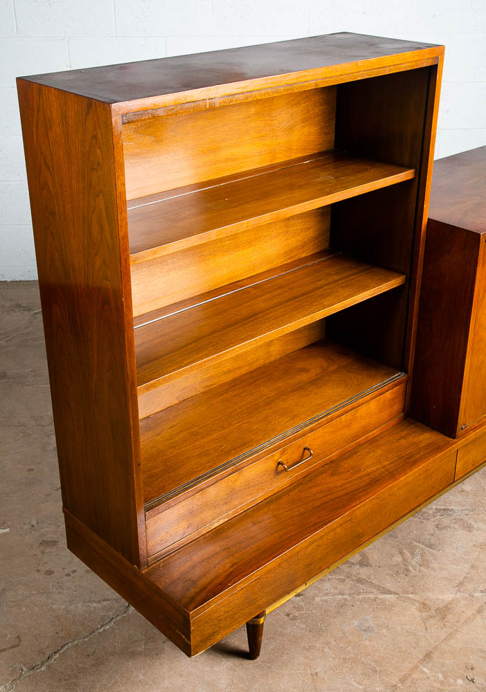 Mid Century Modern Credenza China Cabinet American Martinsville Dania Drawers - Image 9