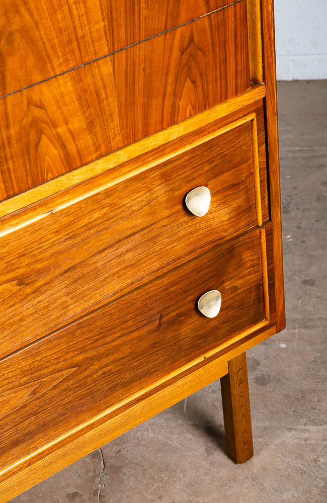 Mid Century Modern Dresser Highboy Walnut 5 Drawer Wood Brass Handle Dixie Mcm - Image 4