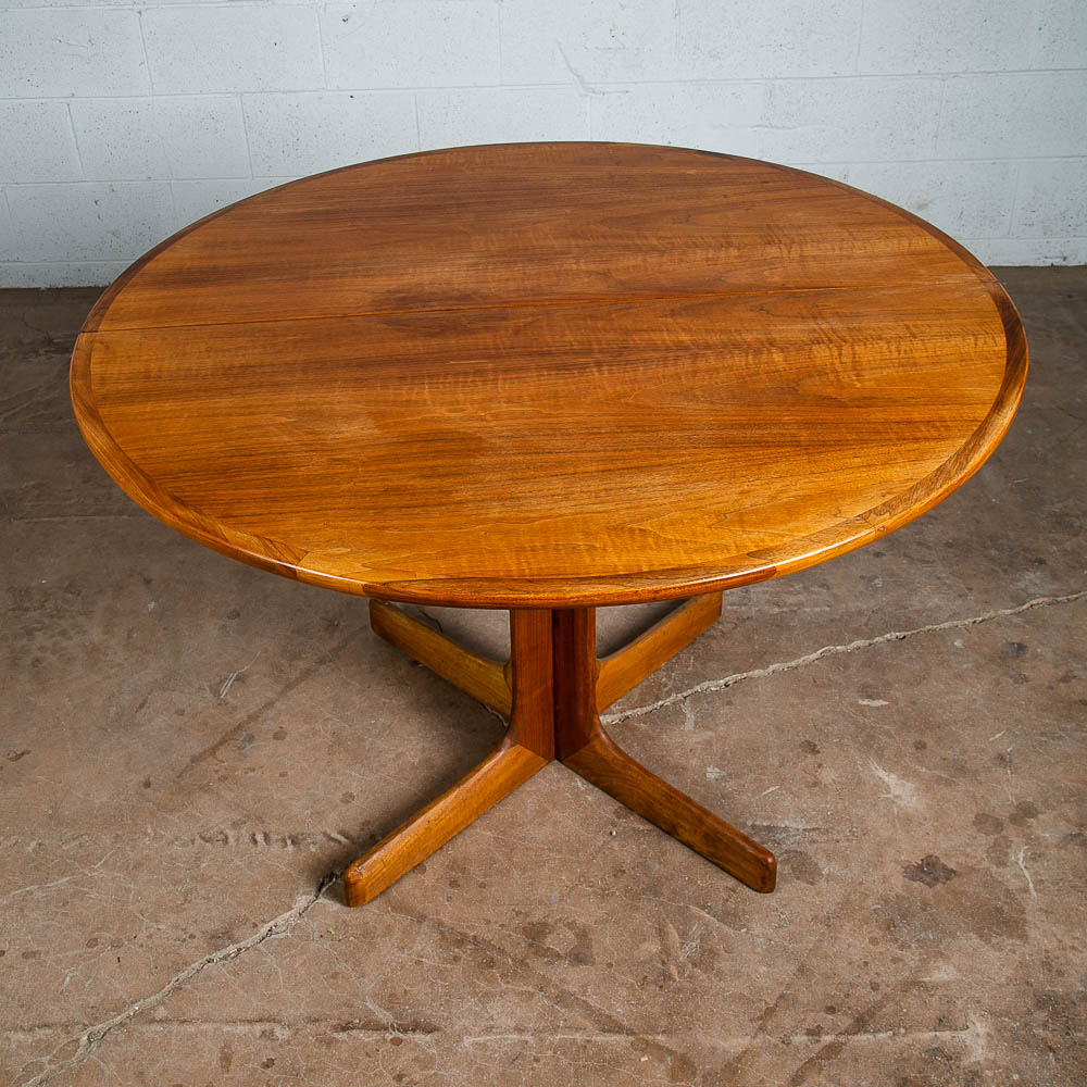Mid Century Danish Modern Dining Table Round Teak Restored Denmark Vintage - Image 3