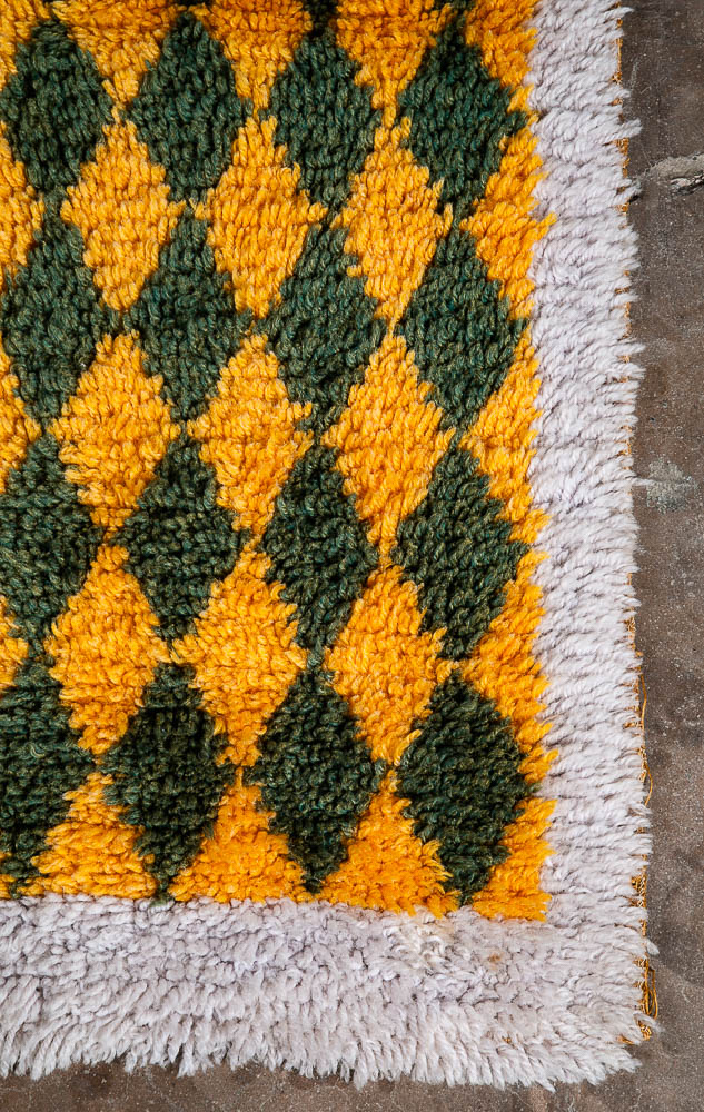 Mid Century Modern Shag Rug Abstract Geometrical Yellow Green White 45"x36" - Image 4