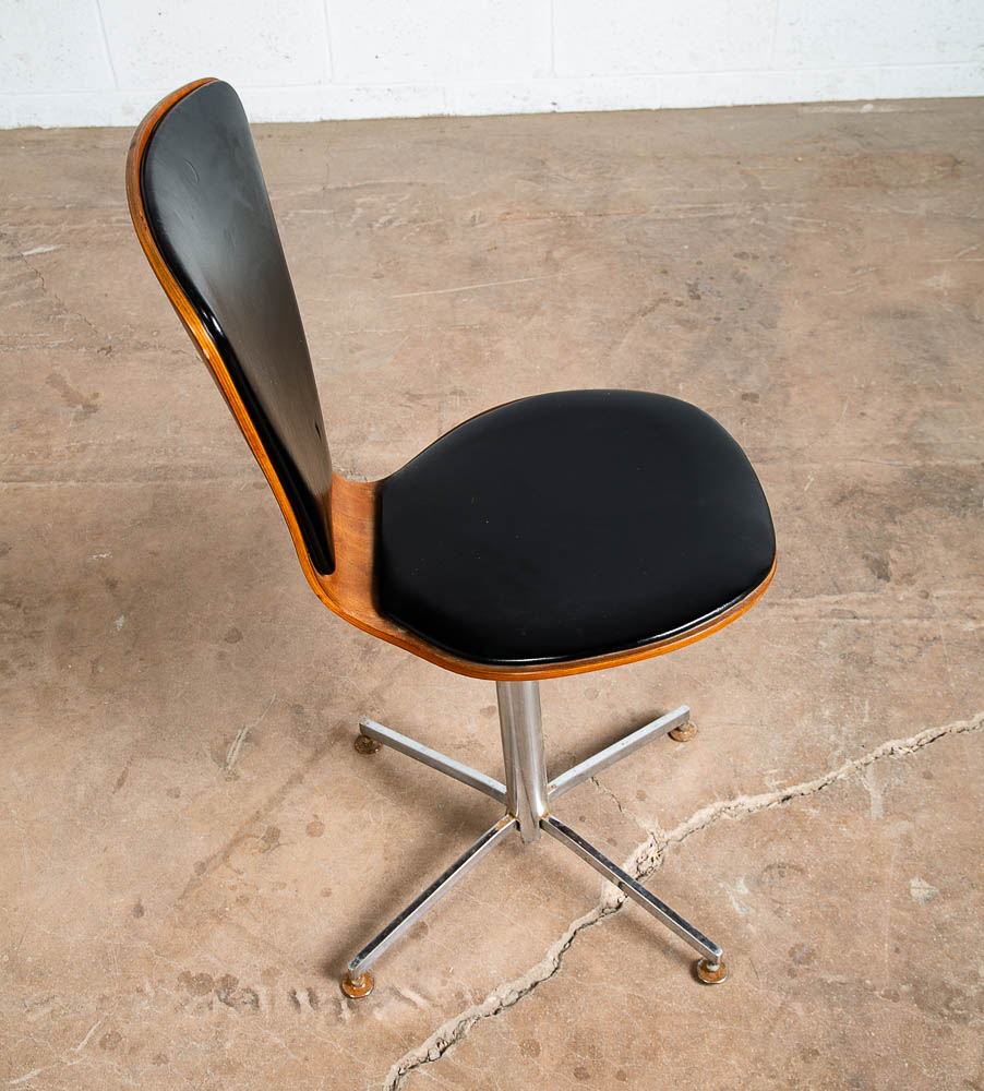 Mid Century Modern Lounge Chair Swivel Metal Base Swivel Black Walnut Cherner - Image 7