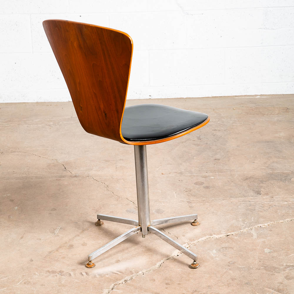 Mid Century Modern Lounge Chair Swivel Metal Base Swivel Black Walnut Cherner - Image 4