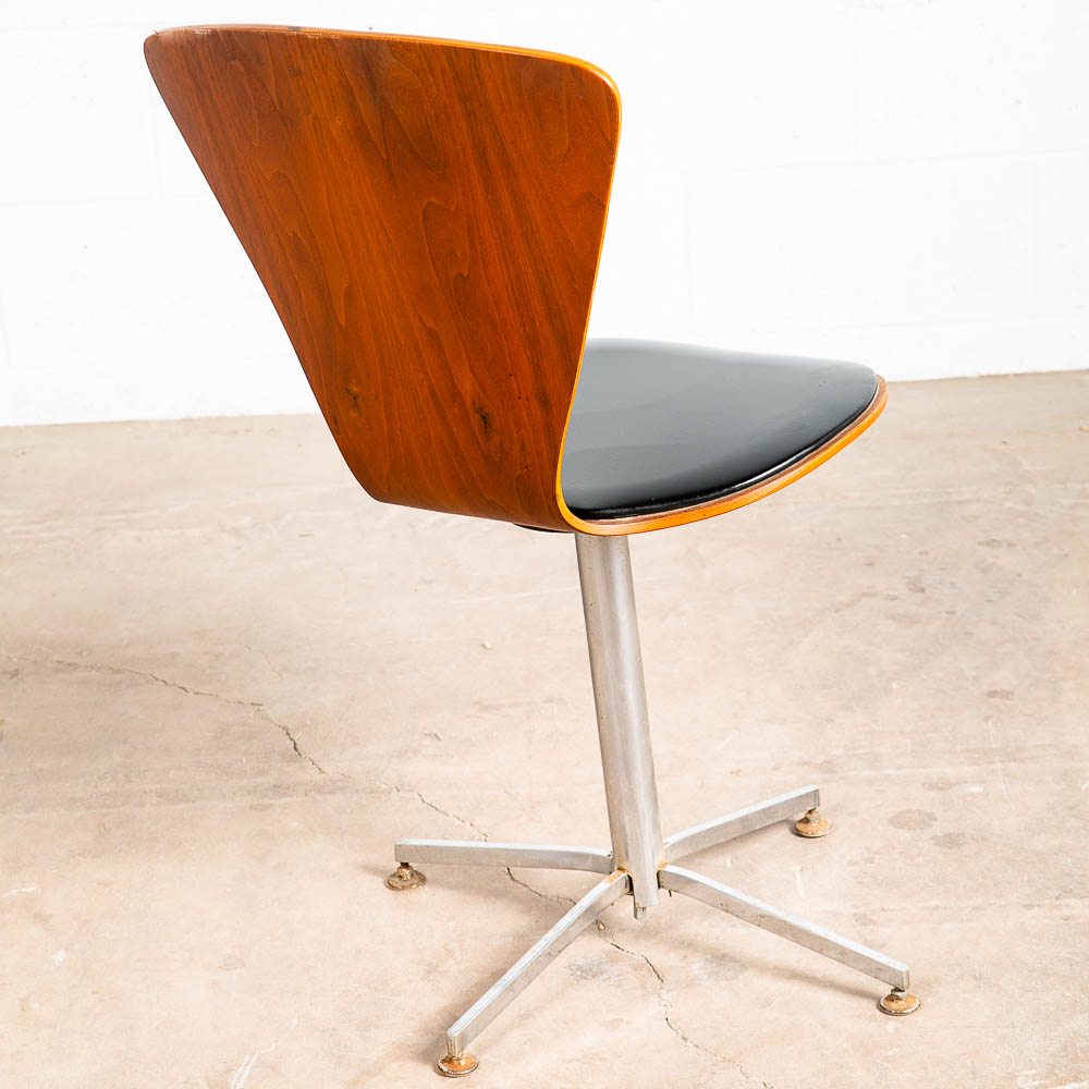 Mid Century Modern Lounge Chair Swivel Metal Base Swivel Black Walnut Cherner - Image 5