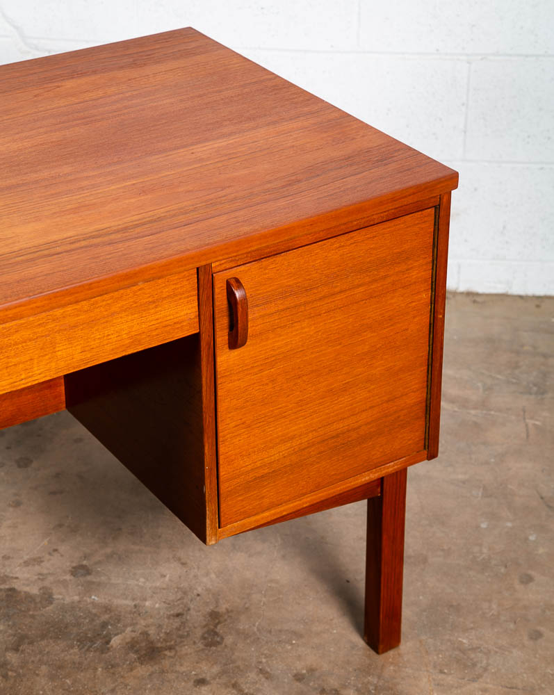 Mid Century Danish Modern Desk Executive Teak Floating 5 Drawer Bookshelf Lock - Image 6