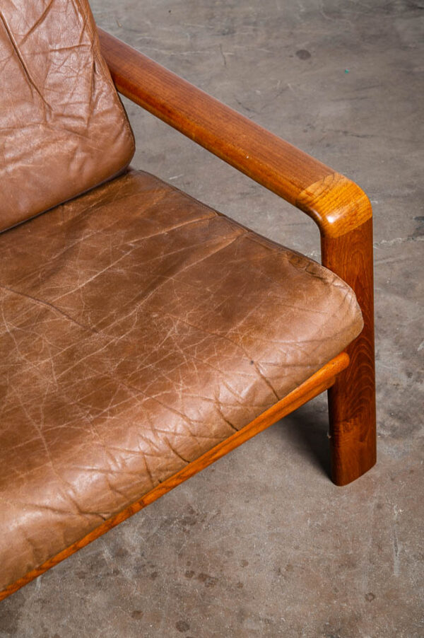 Mid Century Danish Modern Settee Sofa Komfort Tan Leather Denmark 2 Seat Teak VG - Image 9