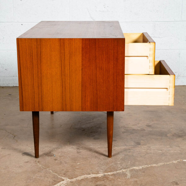 Mid Century Danish Modern Side Table Entryway Chest 4 Drawer Teak Wood End Mcm - Image 3