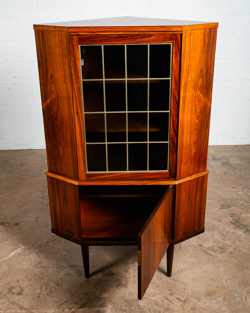 Mid Century Danish Modern Corner Cabinet Rosewood Wood Bar Denmark Locking Glass - Image 4