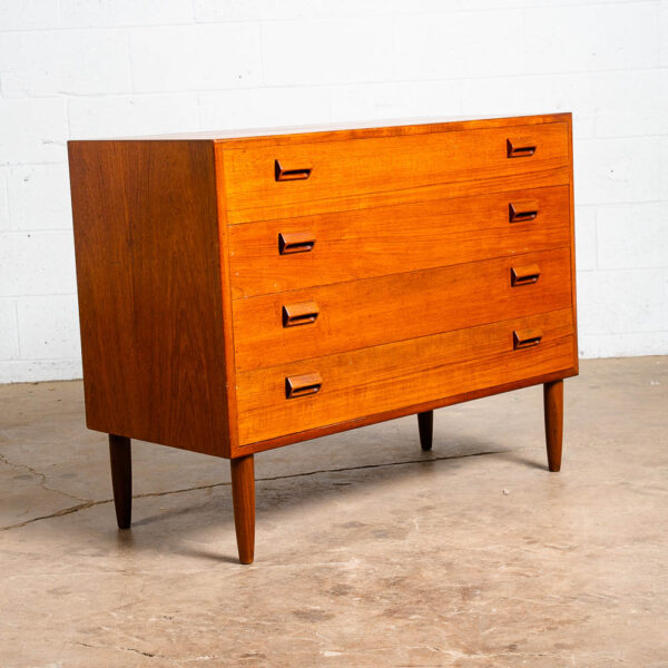Mid Century Danish Modern Chest of Drawers Dresser Teak Borge Mogensen Søborg M