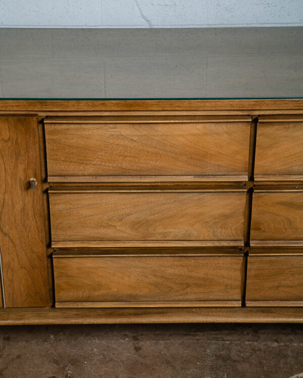 Mid century Modern Dresser Credenza United furniture 9 drawer Vintage Danish Mcm - Image 9